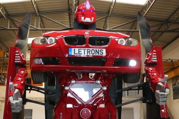 turkish-engineers-show-off-real-life-transformers-robot-car